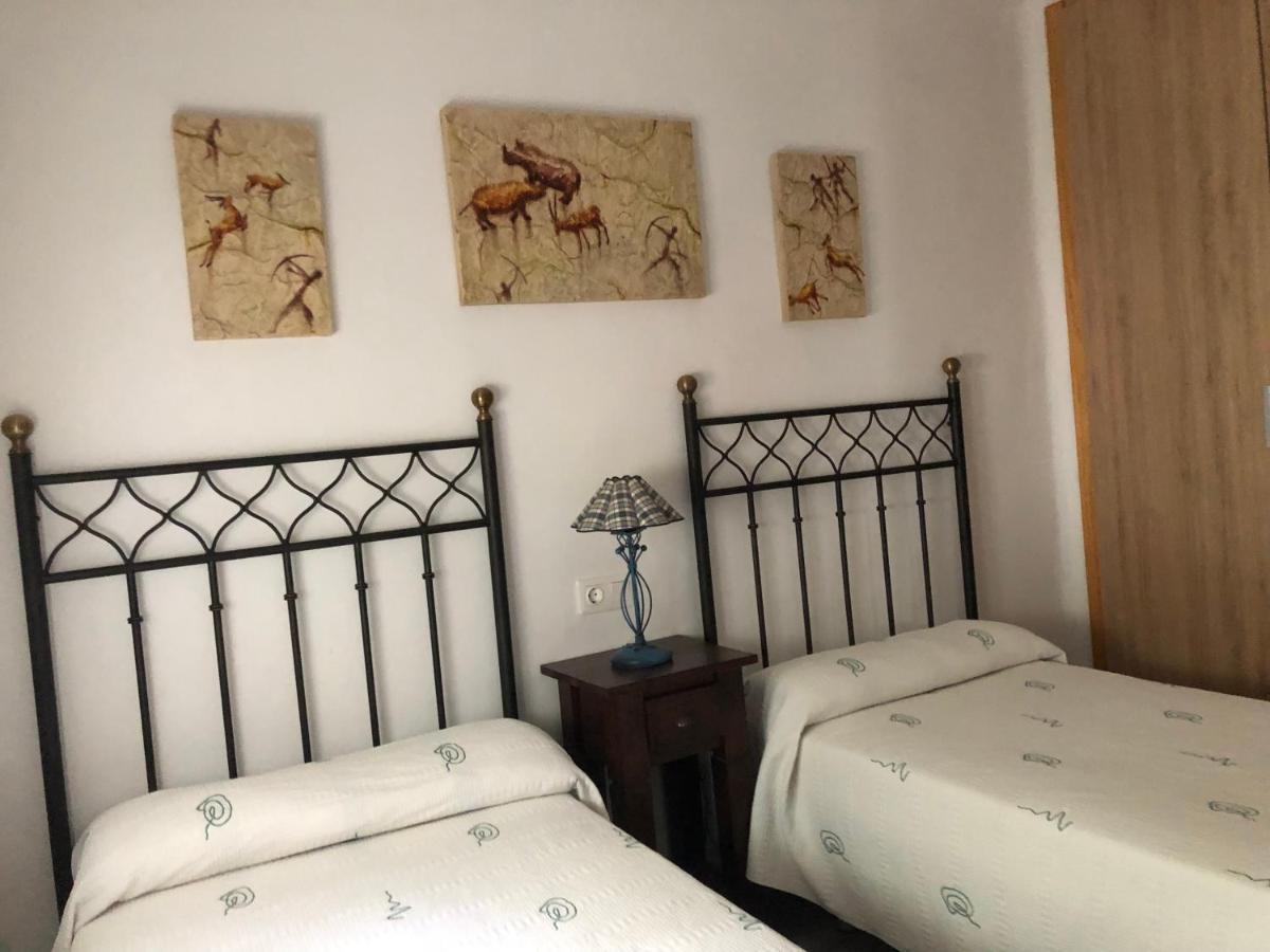 Hostal-Restaurante Fogon De Gredos Guisando Extérieur photo