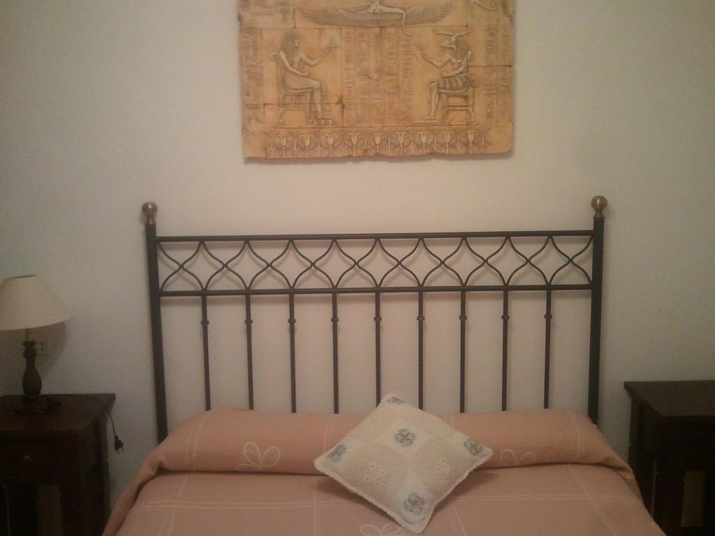 Hostal-Restaurante Fogon De Gredos Guisando Chambre photo
