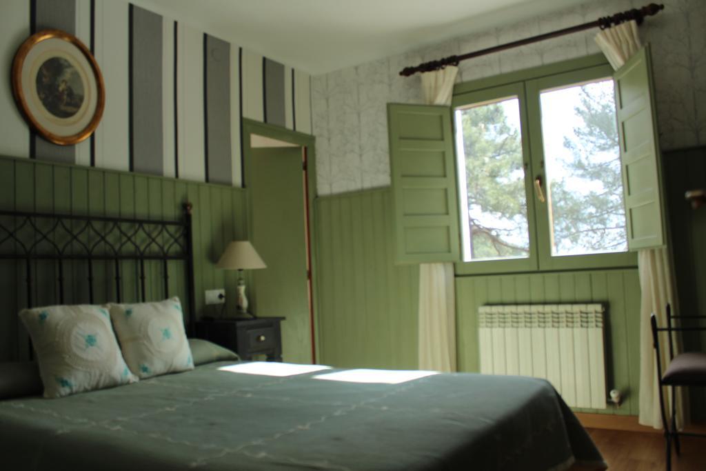 Hostal-Restaurante Fogon De Gredos Guisando Extérieur photo